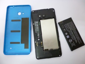 lumia-640-backside-with-battery-removed